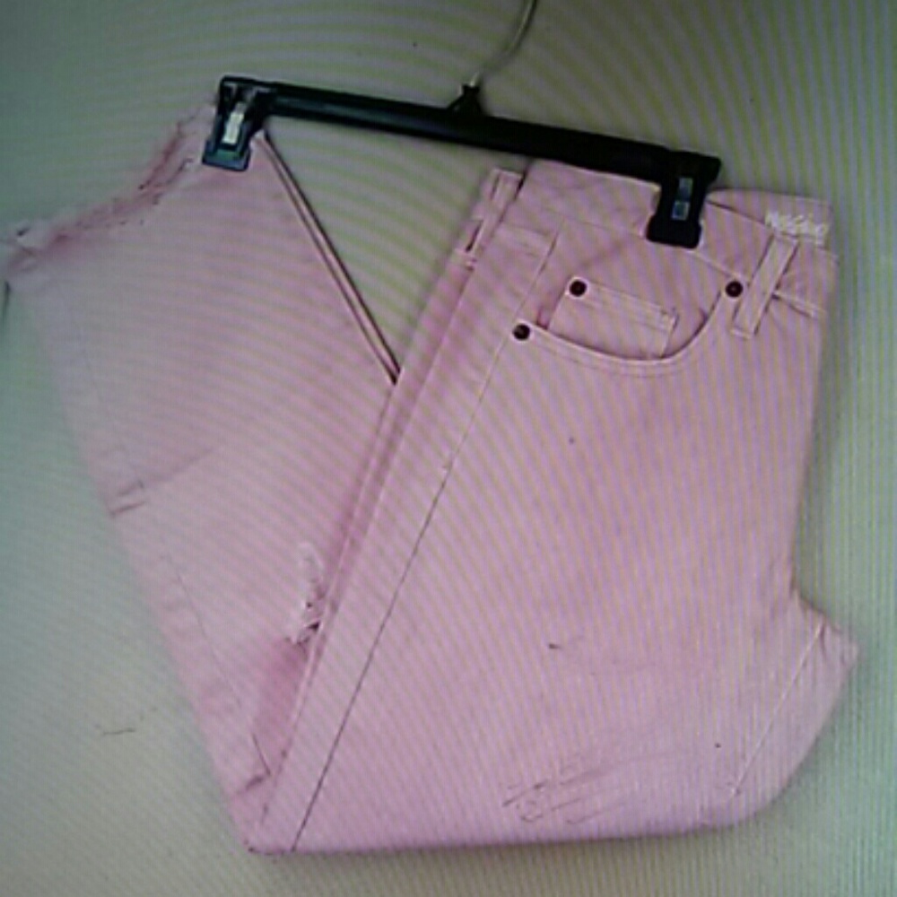 Size 2 MOSSIMO BOYFRIEND RAW HEM CROP